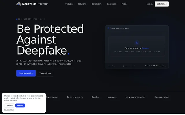 Deepfake Detector website screenshot